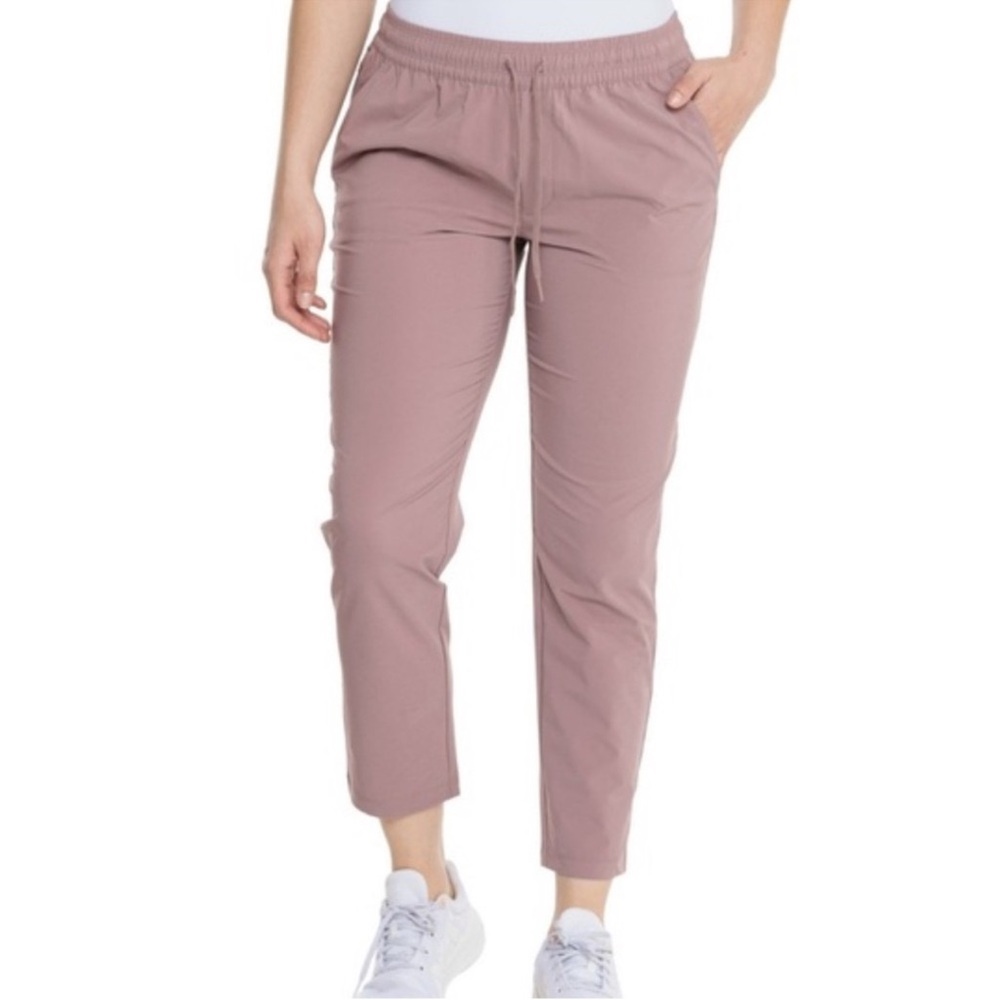 THE NORTH FACE Women's Never Stop Wearing
Mauve Pants- medium